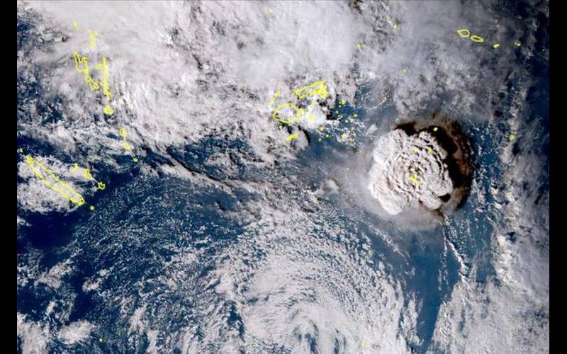 湯加火山爆發(fā)前后對(duì)比圖曝光：初步報(bào)告無(wú)大規(guī)模傷亡