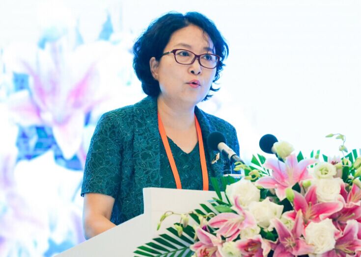 劉寶琴中國中醫(yī)藥協(xié)會(huì)會(huì)長,國家中醫(yī)藥管理局原副局長.jpg